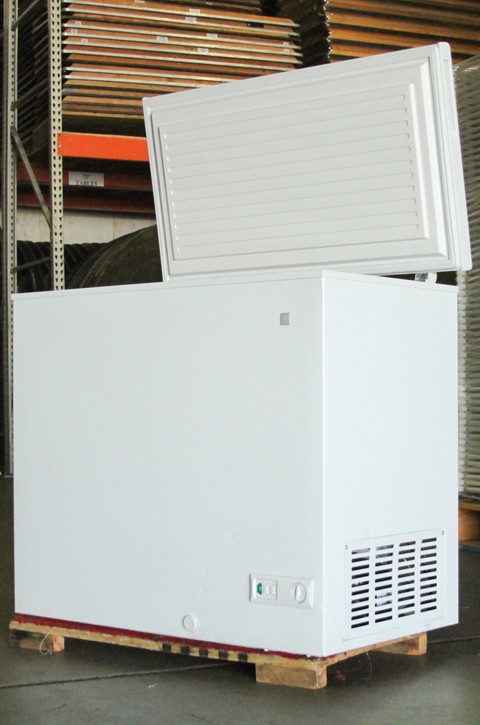 Electric Chest Freezer (7 cubic feet)